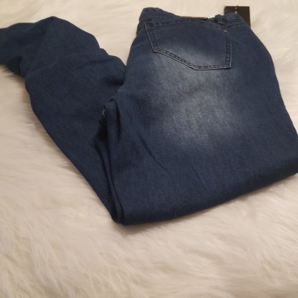 Jeans - Picture 2 of 2